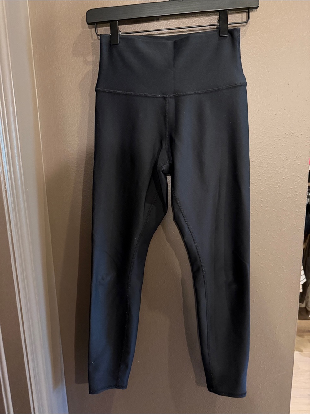 ALO Yoga High-Waist Black Leggings